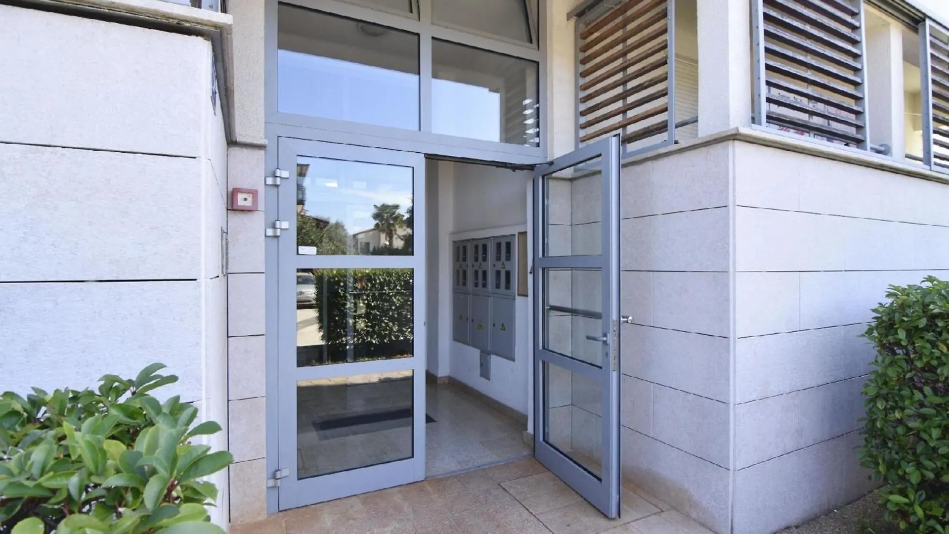 Komfortable Wohnung In Strandnaehe 우마그