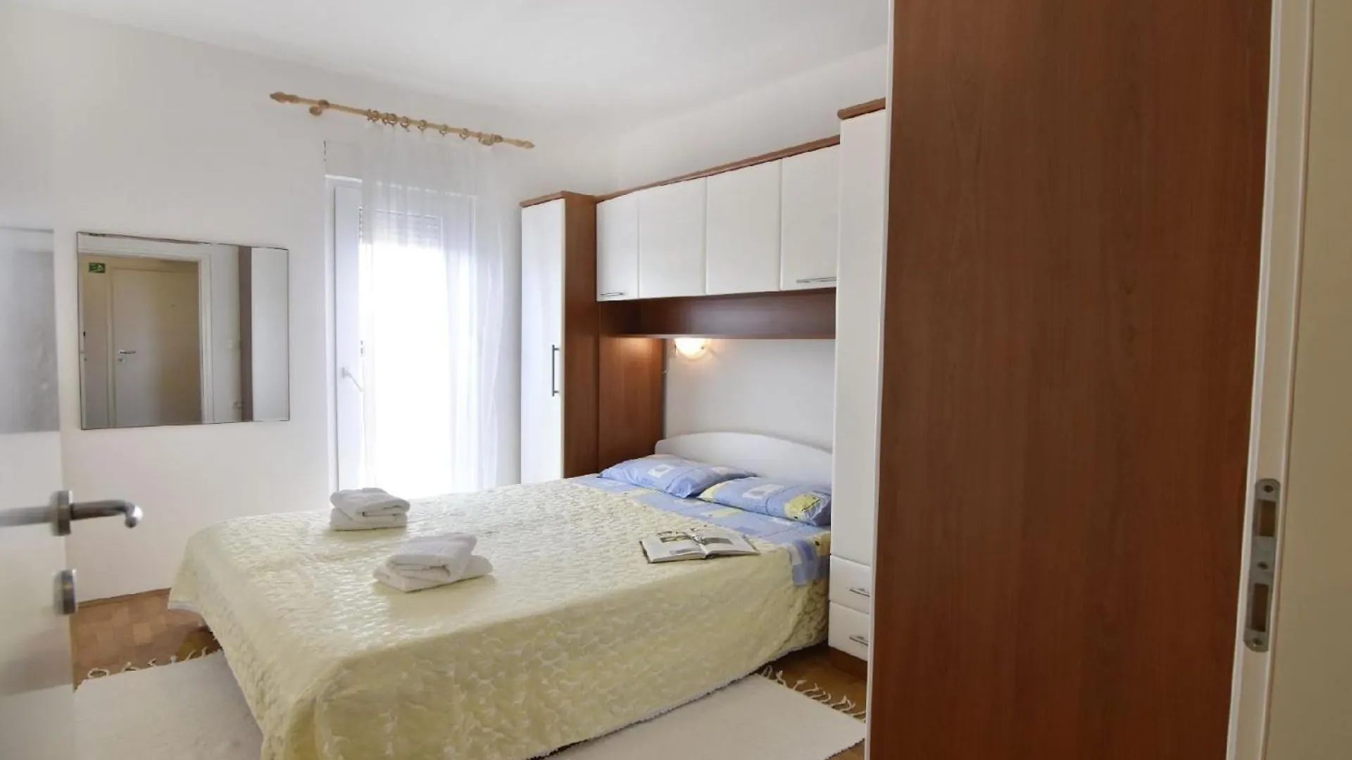 아파트 Komfortable Wohnung In Strandnaehe 우마그